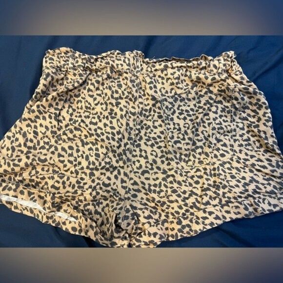Aerie Cheetah Print Size Large Shorts - Picture 1 of 5